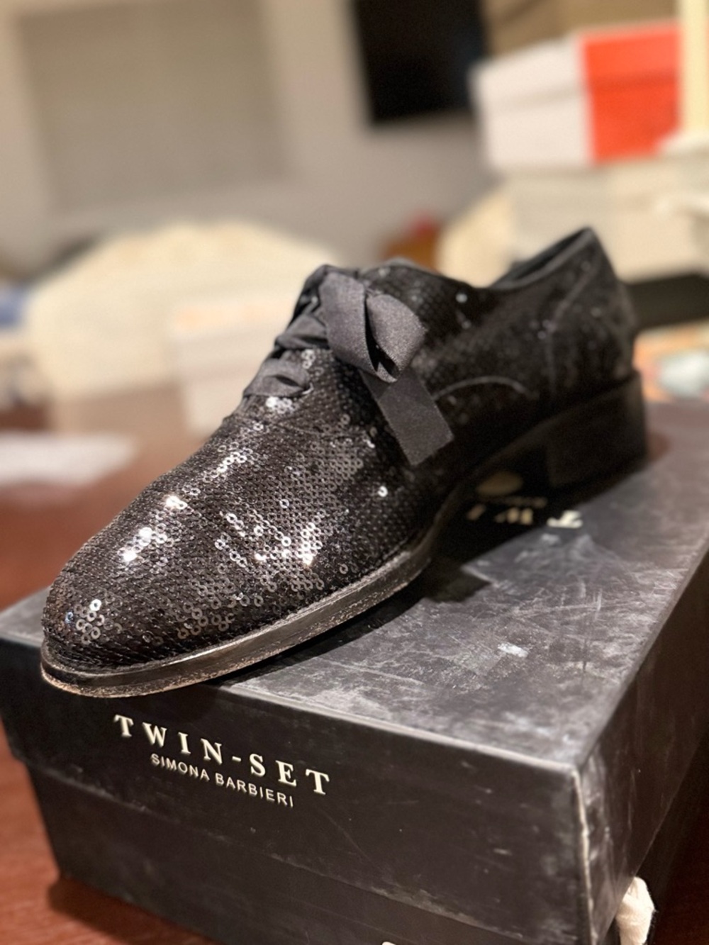 Twin-Set Black Sequin Lace-Up Flat Oxford - Picture 2 of 5